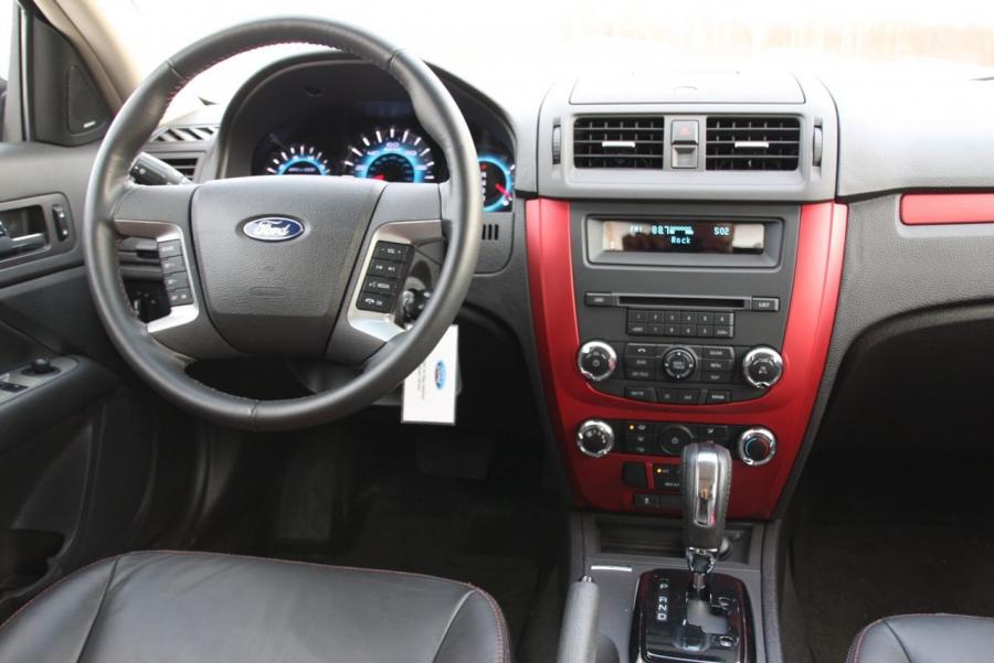  Ford Fusion Sport 2010 года  (фото 19 из 37)